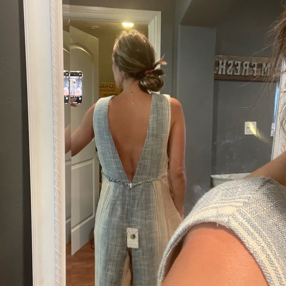 ❌SOLD❌NWT Free people jumpsuit - Picture 3 of 4
